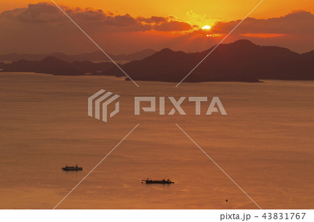 瀬戸内の朝　日の出 43831767