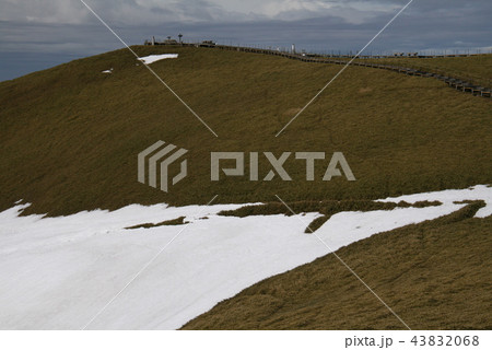 四国剣山　山頂　平家の馬場 43832068