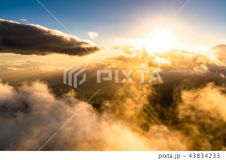 《長野県》竜王マウンテンパーク・夕景の雲海 《長野県》竜王マウンテンパーク・夕景の雲海 43834233