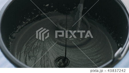adding black ink to micro concrete plaster 43837242