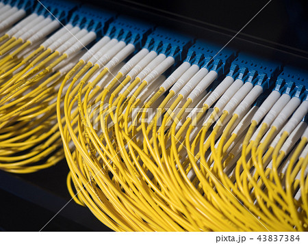 光ケーブルの配線 43837384