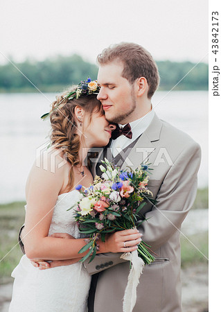 portrait of a bride and groom close-up portrait of a bride and groom close-up 43842173