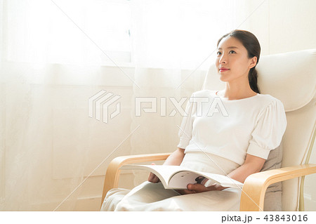 主婦 夫人 ライフスタイル 43843016