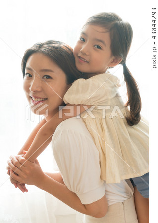 ママ 母 お母さん 43844293