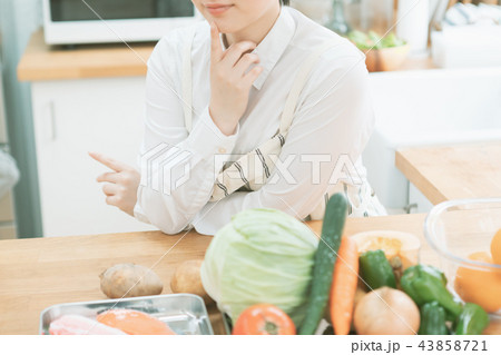 Housework 43858721