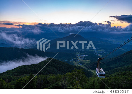 《長野県》竜王マウンテンパーク・夜景と流れる雲 43859517