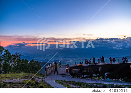 《長野県》竜王マウンテンパーク・夜景と流れる雲 43859518