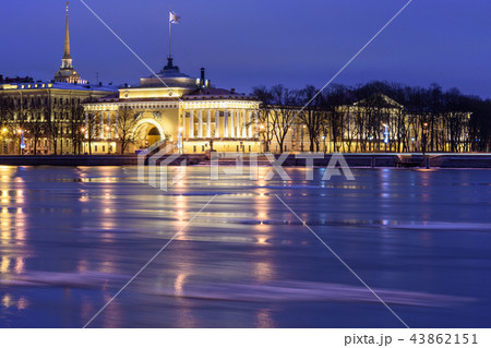 Admiralty embankment at night. Saint Petersburg 43862151