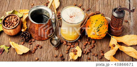 Pumpkin spice latte 43866671