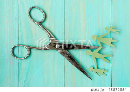 Scissors and paper family, divorce concept Scissors and paper family, divorce concept 43872084