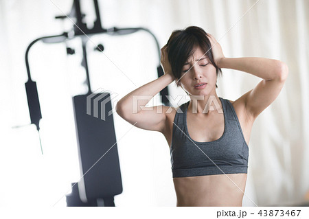 トレーニング・女性 43873467