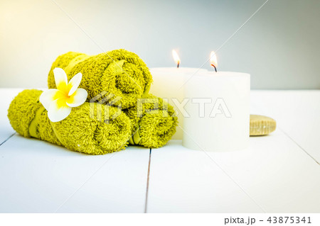 Beauty background with candles 43875341