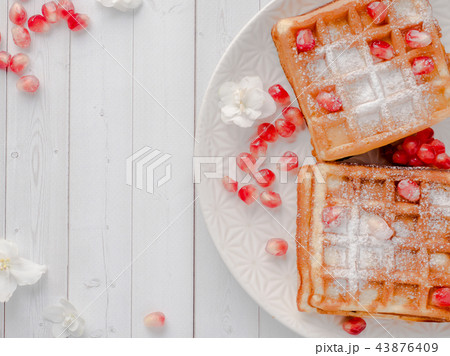Delicious mouth-watering Viennese waffles  43876409