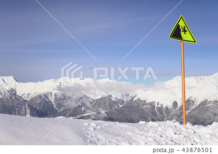 height snowy mountains ski resort sign q 43876501