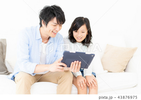 父娘　タブレット 43876975