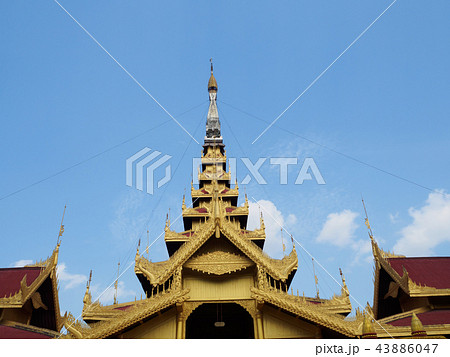 Myanmar buildings on the Royal Palace grounds. 43886047