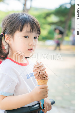 人 人間 屋外 43886518