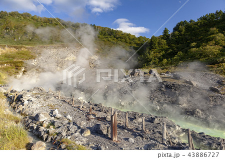 秋田 長野 北海道 新潟 山形 玉川温泉 湯治 治療 がん 病気 癌 自炊 治る 奇跡 放射線 天然の写真素材 43886727 Pixta