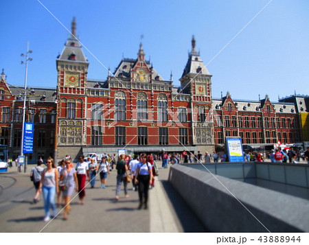 オランダ　アムステルダム中央駅　ジオラマ風 43888944