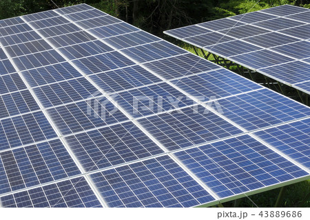 自治体のソーラパネル メガソーラー 43889686