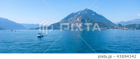 Lake Como with ships on water 43894342