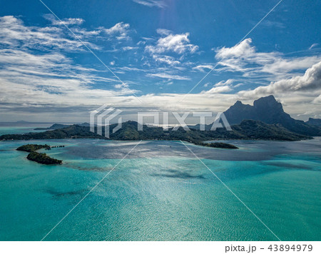 Bora Bora island french polynesia lagoon Bora Bora island french polynesia lagoon 43894979