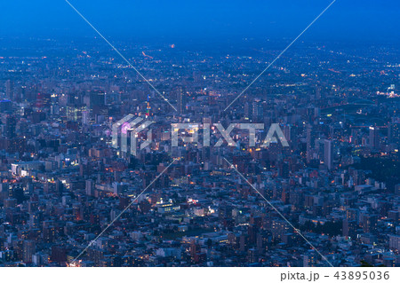 《北海道》札幌・藻岩山の夜景 43895036