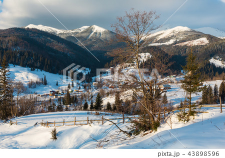 Winter  morning mountain village outskirts 43898596
