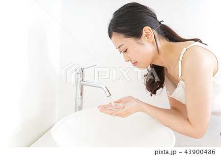 洗顔 洗顔 43900486