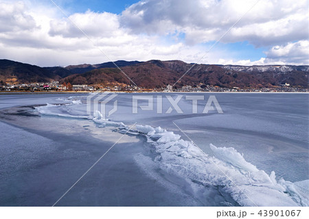 【長野県】御神渡り・おみわたり 諏訪湖 （赤砂崎公園グランド付近） 2018 43901067