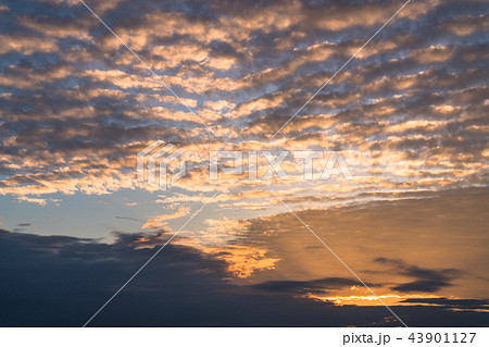 夕景・うろこ雲 43901127