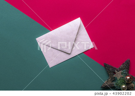 Red and green christmassy background 43902202