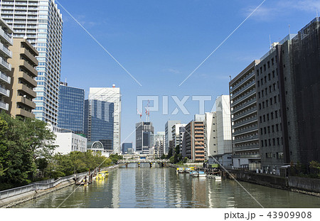 東京　芝浦　運河沿いの風景 43909908