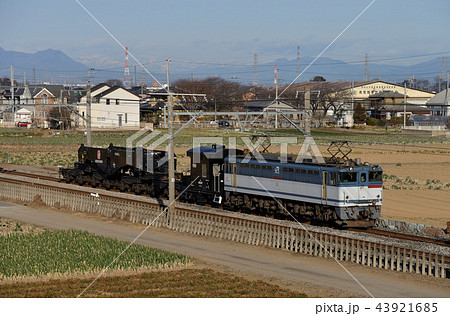 高崎線を走るEF652070大物車シキ801回送 43921685