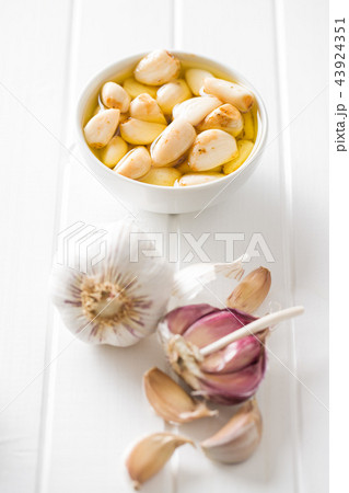 Marinated garlic. Pickled garlic. 43924351