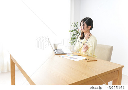 過労・働き過ぎ 過労・働き過ぎ 43925161