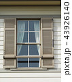 洋館の窓 43926140
