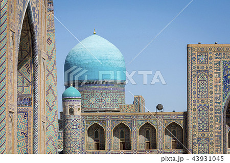 The Registan, the heart of the ancient city 43931045