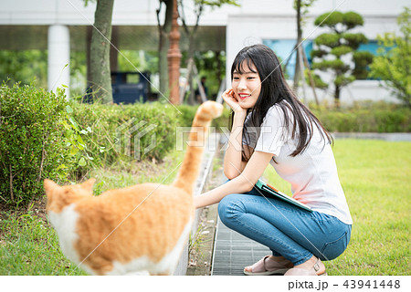 女子大生 カジュアル 韓国人 43941448