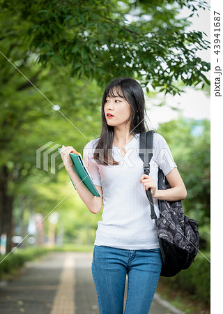 女子大生 カジュアル 韓国人 43941687