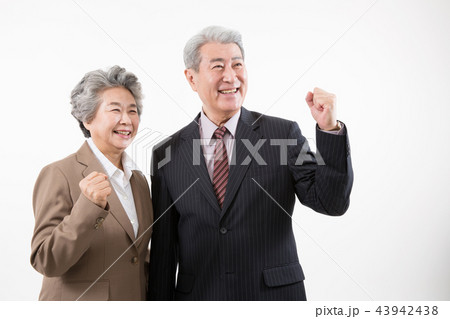 高齢者 老人 韓国人 43942438