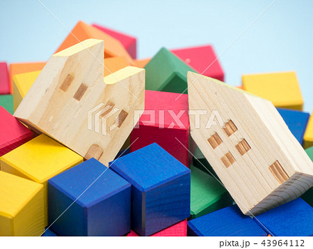 地震 地盤沈下・住宅バブル崩壊 イメージ 地震 地盤沈下・住宅バブル崩壊 イメージ 43964112