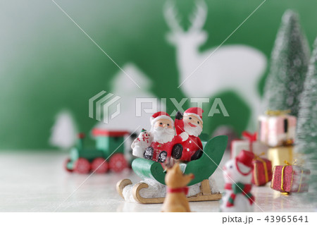 クリスマス 雑貨イメージ クリスマス 雑貨イメージ 43965641