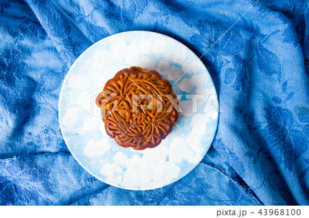Chinese Mooncakes for Mid-autumn festival 43968100