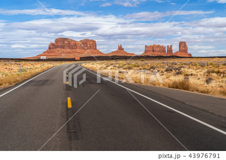 Monument Valley 43976791