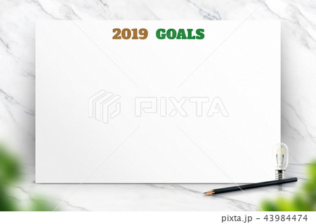 2019 new year goals on poster and pencil 43984474