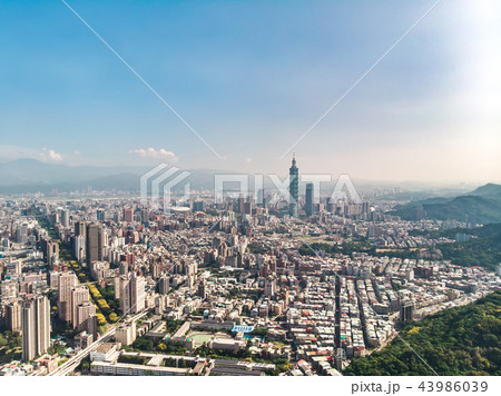 Skyline of taipei city in downtown Taipei, Taiwan. Skyline of taipei city in downtown Taipei, Taiwan. 43986039