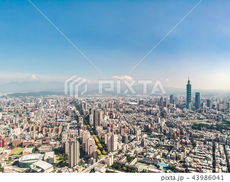 Skyline of taipei city in downtown Taipei, Taiwan. Skyline of taipei city in downtown Taipei, Taiwan. 43986041