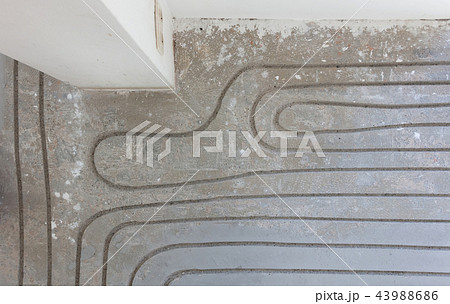 Milling in concrete floor 43988686