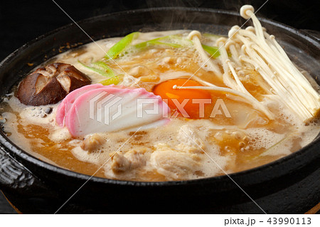 味噌煮込みうどん 味噌煮込みうどん 43990113